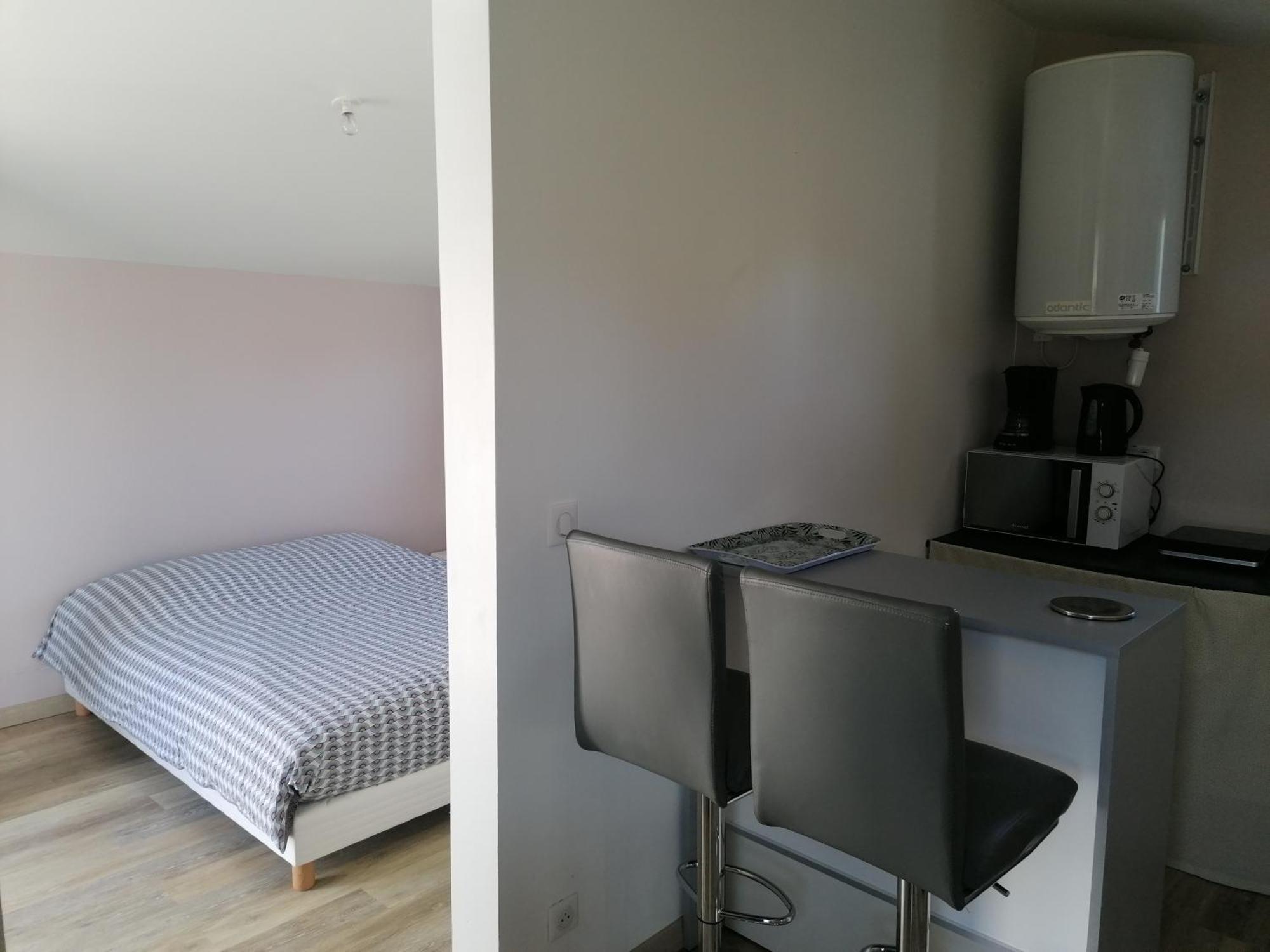 דירות Saint-Aignan-Grand-Lieu Studio Prive מראה חיצוני תמונה